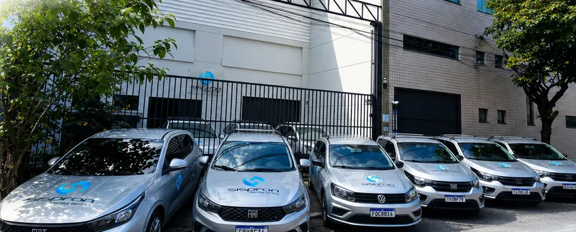Frota de carros identificados da Sispron usados no apoio móvel